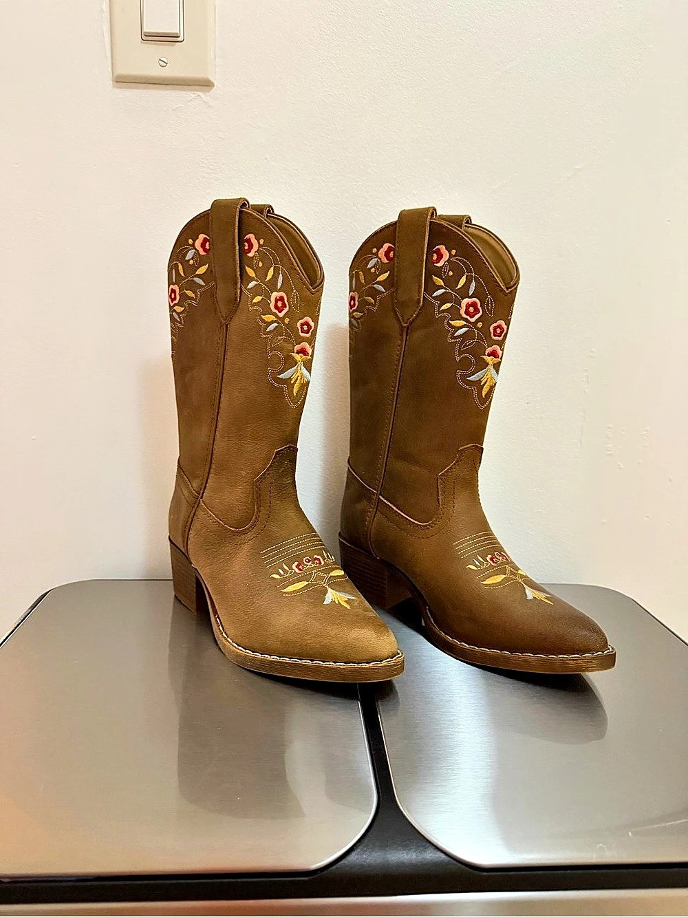 Shyanne Girls' Stephanie Western Boots - Round Toe Floral Western Boots